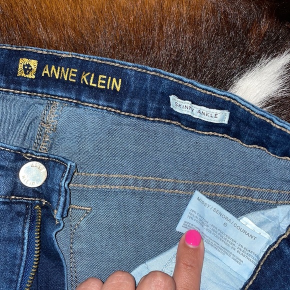 Anne Klein Skinny Ankle Jeans - Picture 3 of 3